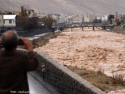 جاری-شدن-سیلاب-در-شیراز-تصویر