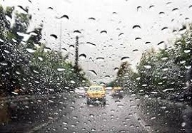 بارش-باران-در-محورهای-مواصلاتی-زنجان-رانندگان-تجهیزات-ایمنی-به-همراه-داشته-باشند