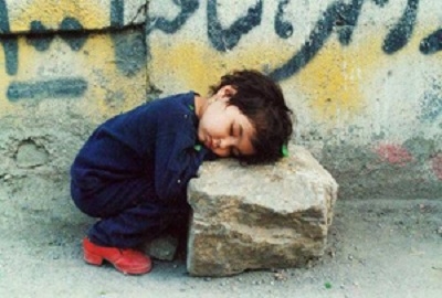 دست-مهربان-پرستاران-ایجرودی-برسر-۱۷یتیم