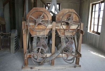 یادگار-جنگ-جهانی-دوم-زنجان-موزه-کشاورزی-می-شود-موزه-غله-زنجان-میزبان-گردشگران