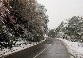 بارش-برف-و-کاهش-دید-افقی-در-محورهای-مواصلاتی-زنجان-رانندگان-مجهز-باشند