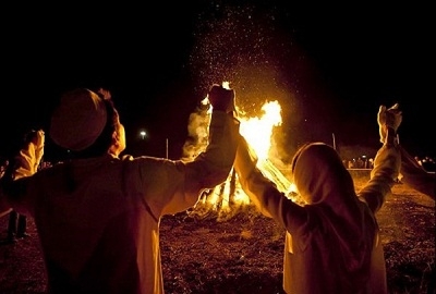 نگاهی-به-رسومات-چهارشنبه-سوری-در-زنجان-تحکیم-روابط-اجتماعی-با-آیین-شال-اندازی-در-زنجان