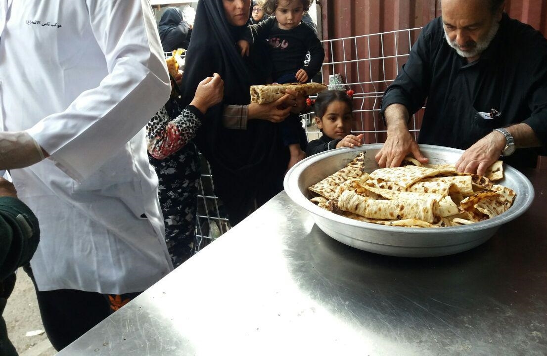 ارائه-روزانه-20-هزار-قرص-نان-برای-زائرین-اربعین-در-سامرا-پخت-نان-به-صورت-شبانه-روزی-انجام-می-شود