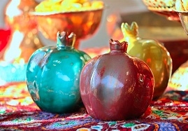 نگاهی-به-آیین-مردم-زنجان-در-چله-بزرگ-وقتی-خوردن-میوه-های-سرخ-مایه-تندرستی-در-زمستان-می-شود