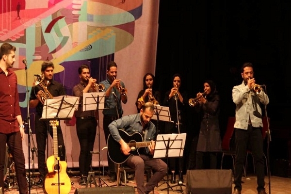 اجرای-3-گروه-موسیقی-جشنواره-ملی-فجر-در-زنجان