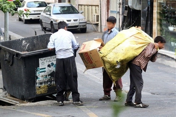 راه-اندازی-غرفه‌های-جمع‌آوری-زباله‌های-خشک-در-زنجان-زباله‌گردها-ساماندهی-می‌شوند