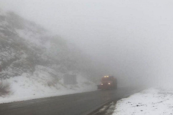 تردد-در-محورهای-کوهستانی-استان-زنجان-با-زنجیرچرخ-میسر-است-مه-گرفتگی-برخی-راههای-زنجان