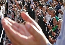 نگاهی-به-آیین-های-عید-فطر-در-زنجان-زکات-فطره،-هدیه-انسان-مؤمن-به-شکرانه-عبادت