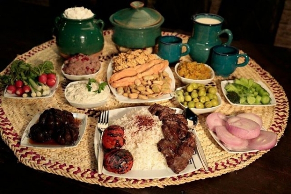 غذاهای-سنتی-زنجان-از-جغور-بغور-تا-آش-ترش-معروف