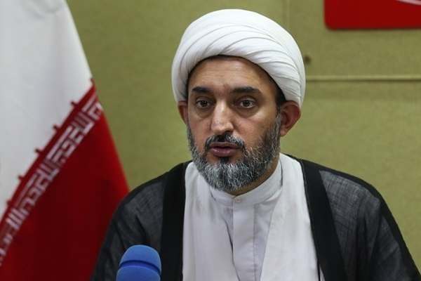 جوانان-و-نخبگان-وظیفه-سنگینی-برای-غلبه-نرمافزاری-بر-هیمنه-آمریکا-دارند