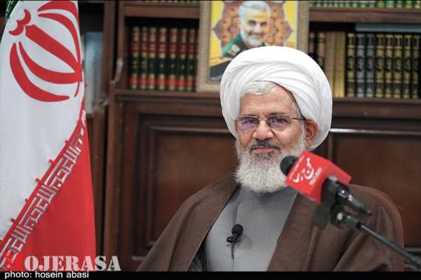 حاج-قاسم،-اندیشه-امام(ره)-در-تشکیل-بسیج-مستضعفین-جهان-را-پیادهسازی-کرد-جبهه-مقاومت،-نسل-استوار-خمینی-کبیر-است-گریه-رهبر-انقلاب-بر-سر-پیکر-مطهر-حاج-قاسم-مانند-اشک-امام-علی(ع)-برای-مالک-اشتر-بود+-فیلم