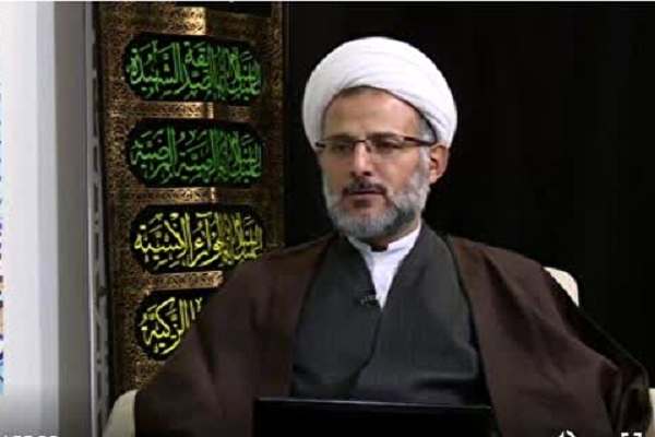 آیتالله-مصباح-با-جبهه-نفوذ-و-نفاق-مبارزه-کرد