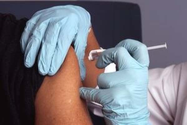 راهکار-واکسیناسیون-مردم-علیه-کرونا