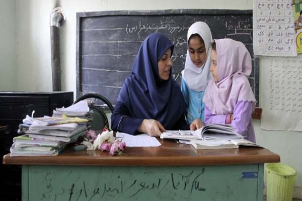 تذکر-مجلس-به-دولت-برای-ارائه-لایحه-رتبهبندی-معلمان