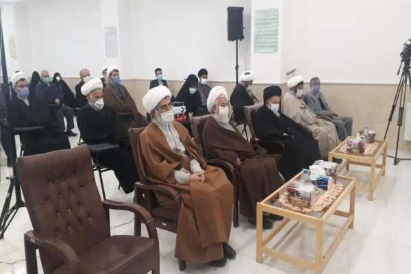 مردان-پیشتاز-عرصه-جهاد-در-دامن-مادران-مکتب-قرآن-و-عصمت،-تربیت-یافتهاند