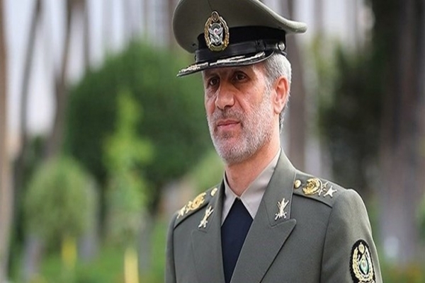 وزیر-دفاع:-بیش-از-70-درصد-قطعات-هواپیماها-و-بالگردها-در-داخل-کشور-تولید-میشود