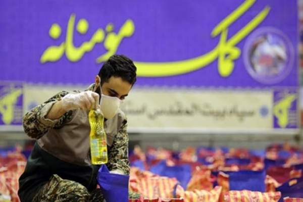 دستگیری-مومنانه-مردم-ایران-از-نیازمندان-در-رزمایش-مواسات-و-همدلی