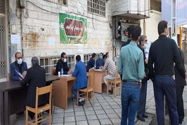 راهاندازی-50-میز-خدمت-از-سوی-بسیج-کارمندی-استان-زنجان-جمع-آوری-کمکهای-مومنانه-مردم