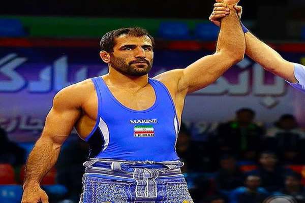 7-مدال-جهانی-و-4-مدال-آسیایی-حاصل-13-سال-تلاش-حرفهای-محمد-نادری-اعتماد-دبیر-به-پرافتخارترین-کشتیگیر-ساحلی