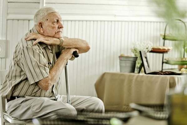 لزوم-ساماندهی-و-کنترل-سالمندان-برای-کاهش-خطر-ابتلا-به-کرونا