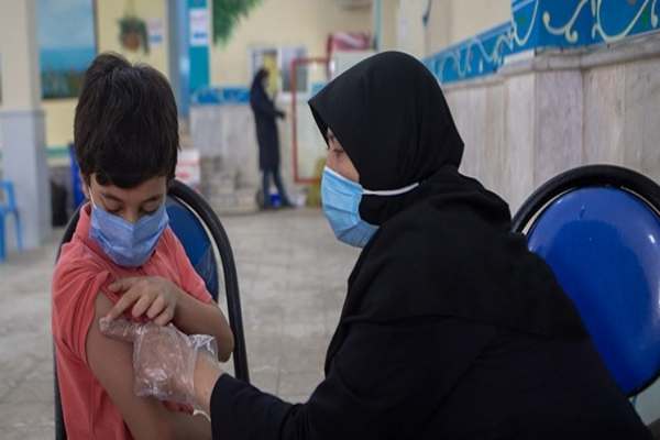-دانشآموزان-بالای-12-سال-واکسن-بزنند