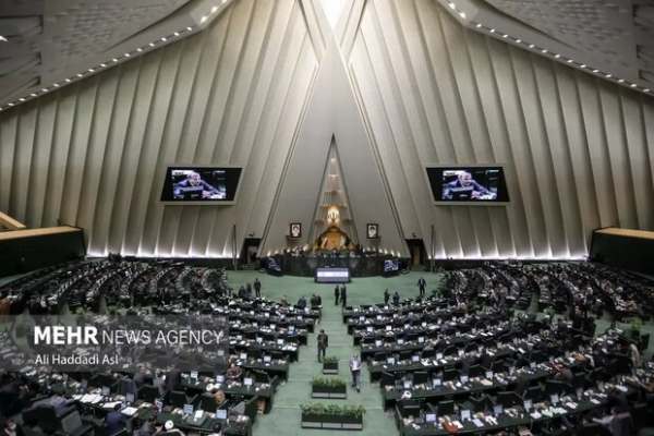 «فاطمیامین»-به-مجلس-میرود