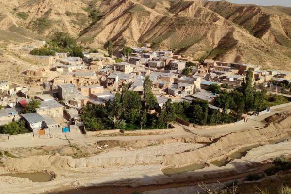 ۱۵-روستای-ماهنشان-در-خطر-سیل-قرار-دارد-جا‌به‌جایی-روستای-سعید-کندی-ماهنشان-در-مرحله-مطالعه-است