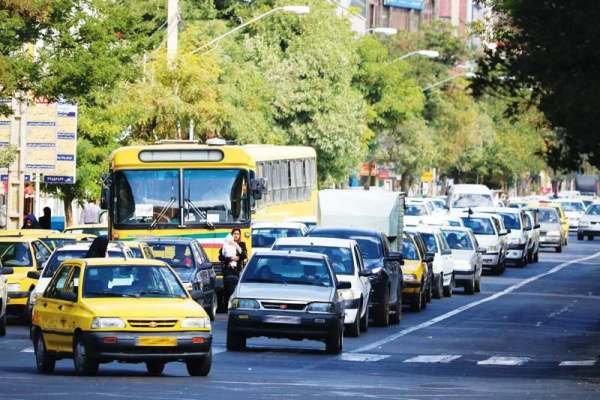 62-دستگاه-اتوبوس-و-بیش-از-2200-تاکسی-در-سطح-شهر-زنجان-فعالیت-می‌کنند-آزادسازی-خط-ویژه-اتوبوس-برای-تردد-تاکسی‌ها-در-آستانه-عید-نوروز