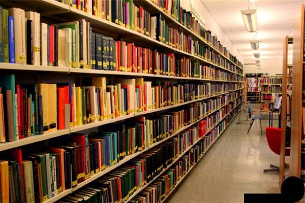 فعالیت-۵-کتابخانه-استان-زنجان-در-تعطیلات-عید-نوروز-کتابخانههای-عمومی-آماده-دریافت-کتب-اهدایی-شهروندان-است