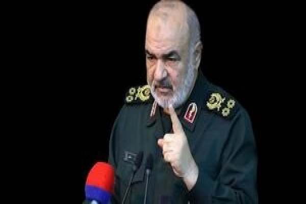 ما-پاسدار-قرآنیم-و-سپاه-باید-تماما-تجلی-نور-قرآن-شود-