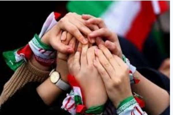 مردم-زنجان-با-حضور-خود-در-راهپیمایی-۲۲-بهمن-خط-بطلان-به-توطئههای-دشمنان-میکشند