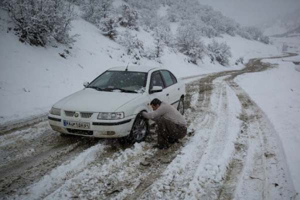 تردد-در-گردنههای-استان-زنجان-با-زنجیر-چرخ-امکانپذیر-است