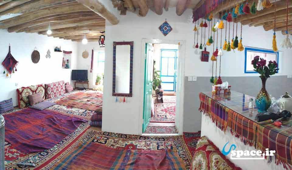 هر-روستا-تنها-مجوز-فعالیت-۴-خانه-بومگردی-را-دارد-شهرستان-ایجرود-۱۷-خانه-بومگردی-دارد