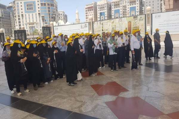 حجاج-زنجانی-با-دو-پرواز-عازم-سرزمین-وحی-شدند+عکس