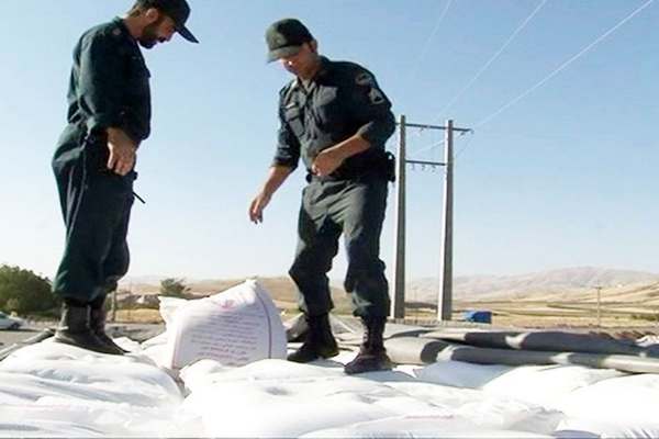 کشف-بیش-از-۵-تن-آرد-یارانهای-قاچاق-در-زنجان