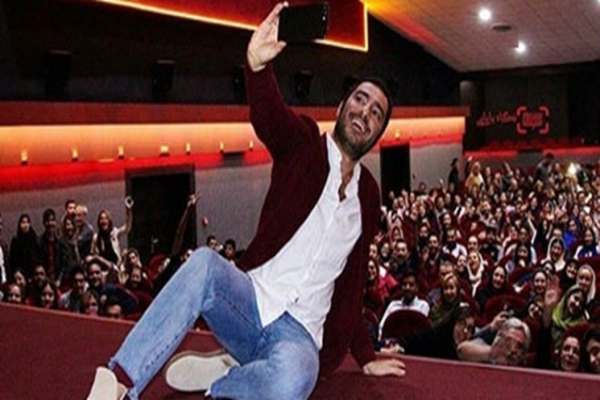 -سلبریتی-یک-شخص-نیست-یک-رسانه-است-سلبریتیها-چگونه-مدیریت-میشوند؟