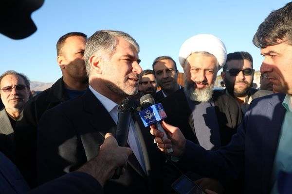 نیازمند-احداث-۷۵-هزار-هکتار-گلخانه-در-کشور-هستیم-رشد-اعتبار-توسعه-گلخانههای-صنعتی-در-بودجه-۱۴۰۲-