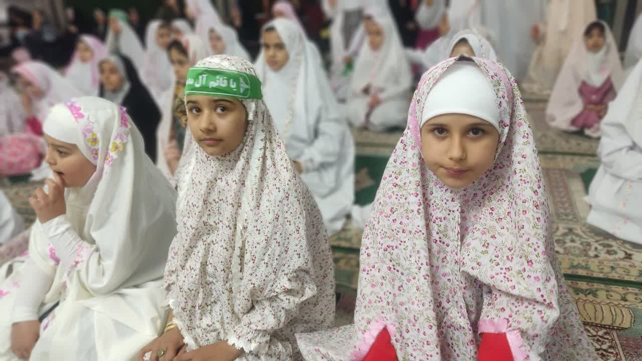 جشن-دختران-روزه-اولیها-در-خرمدره-برگزار-شد