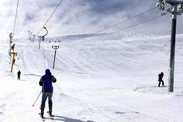 پیست-اسکی-زنجان-برای-ورزش‌های-زمستانی-آماده-بازگشایی-است