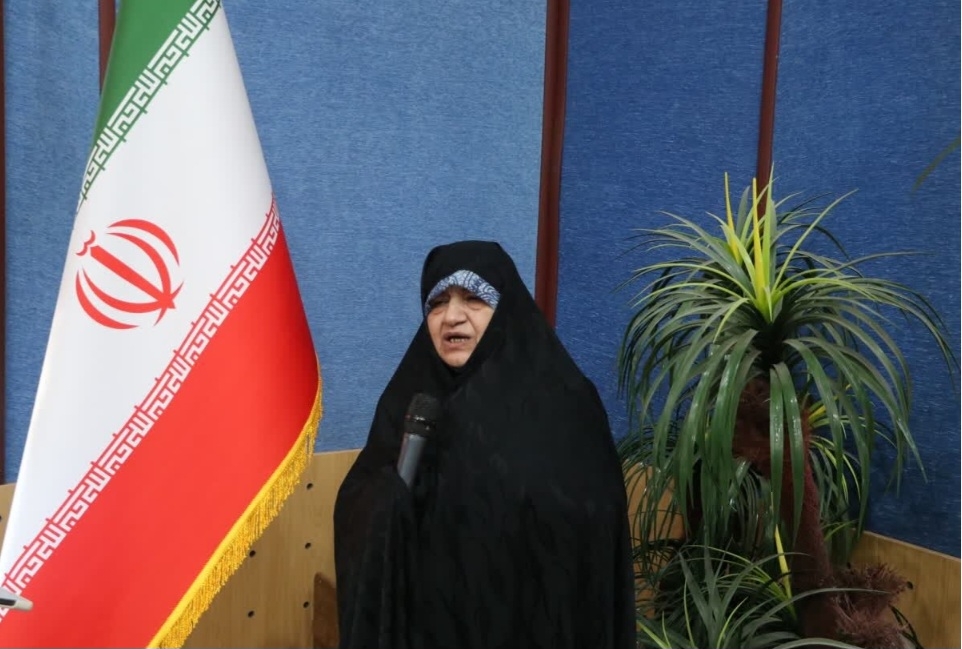 وظیفه-اصلی-مادران-در-جامعه-آرامش-دادن-به-خانه-و-خانواده-است-
