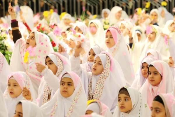 برگزاری-جشن-تکلیف-برای-۴۵۶-دانشآموز-ابهری-