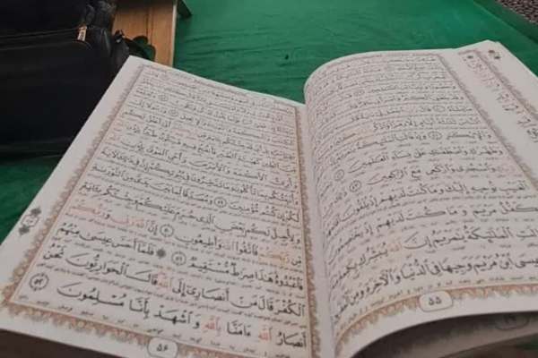 محفل-انس-با-قرآن-کریم-در-زینبیه-اعظم-زنجان-برگزار-میشود+-تصاویر