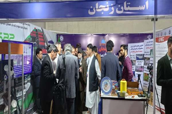 حضور-هیاتهای-تجاری-و-تجار-و-بازرگانان-از-۸-کشور-خارجی-در-غرفه-استان-زنجان-در-نمایشگاه-IRANEXPO-