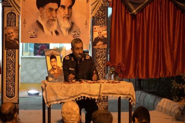 شهید-نصرالهی-در-قلب-مردم-کُرد-ولایت-میکرد