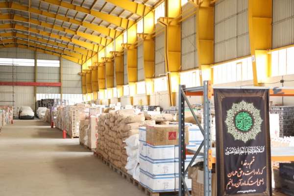 بازدید-استاندار-و-جمعی-از-مدیران-از-انبار-اداره-کل-اموال-تملیکی-استان-زنجان