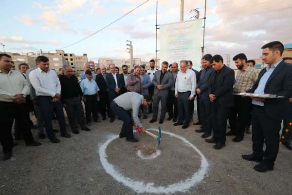 -۴-بازارچه-محلی-در-شهر-زنجان-کلنگ‌زنی-شد