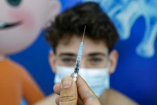 کمبود-واکسن-برای-افراد-6-ساله-در-استان-زنجان-نداریم