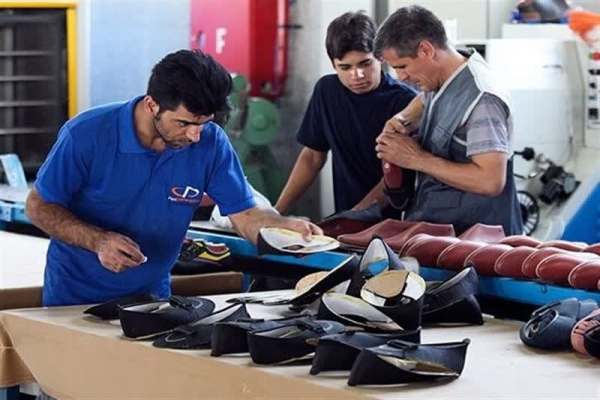 نبود-سرمایه-در-گردشکار-مشکل-اصلی-تولیدکنندگان-کفش-هیدج