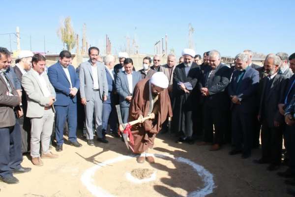 کلنگ-ساخت-مدرسه-روستای-شویر-بر-زمین-زده-شد