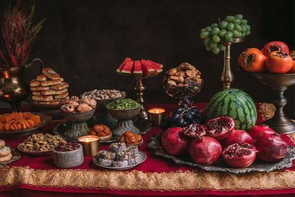 شب-یلدا-و-سنتهای-دیرین-در-زنجان